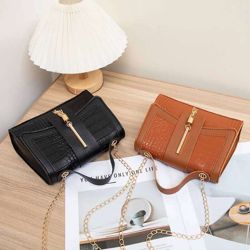 Xijiangren Fashion PU Leather Bags For Women Alligator Pattern Armpit Handbag Tassel Female Chain Small Underarm Messenger Bag Purse