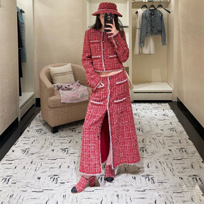 Short Red Tweed Jacket For Women High Quality Fashion O-Neck Long Sleeve Single Breasted Slim Multi-Pockets Jackets Lady