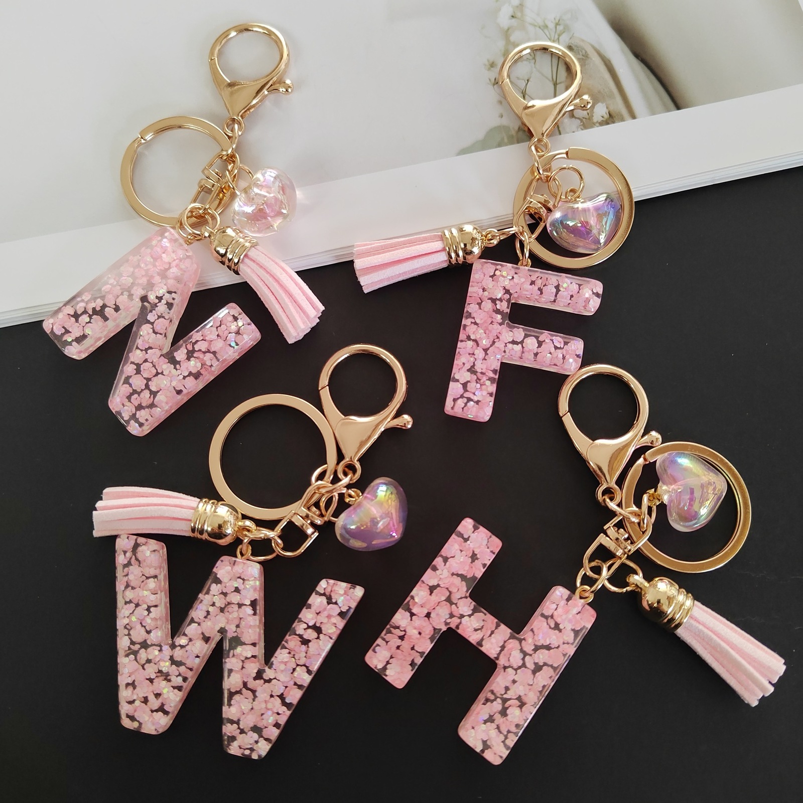 Hot Selling Creative 26 Alphabet Initial Keychain Tassel Butterfly Pendant Key Ring Star Sequin Resin Key241202