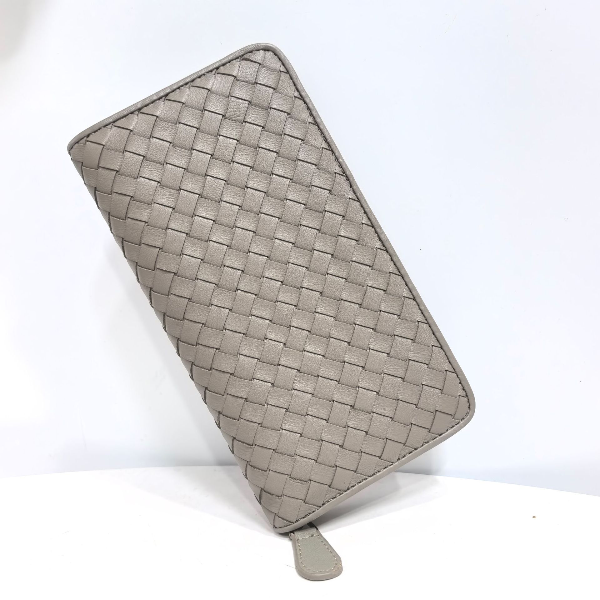 Leather Long Purse Sheepskin Hand Woven Large Capacity Zipper Purse Classic Card Bag For Men And Women