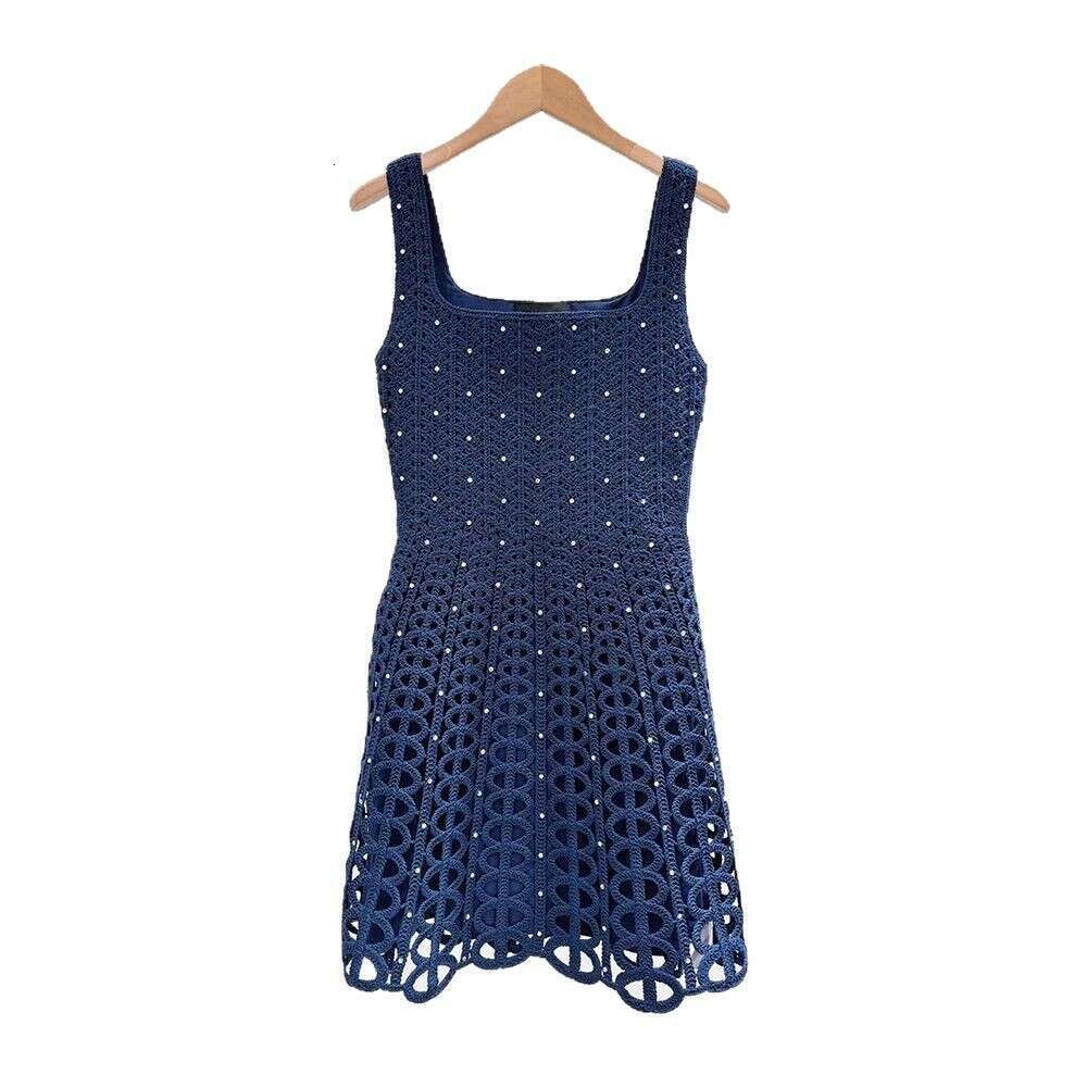 French Elegant 2026 Early Spring New Style Temperament Square Neck Strap with Rhinestone Hollow Slim Knitted Dress for Women