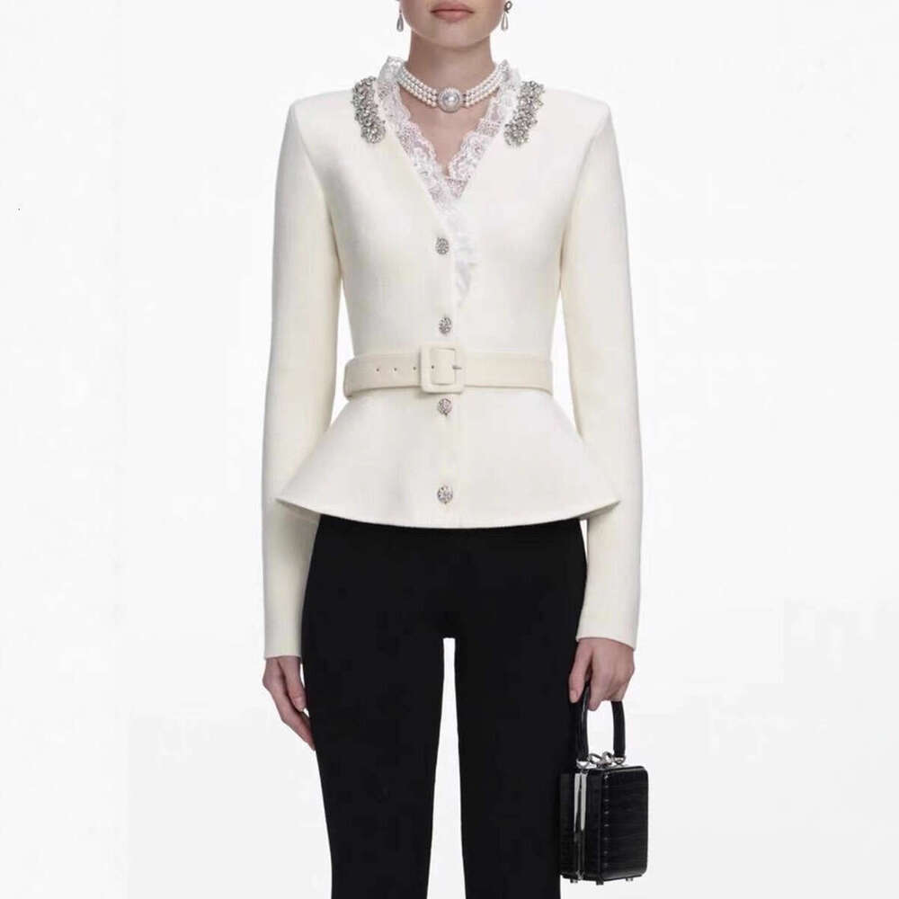 French Niche 26 Autumn New Elegant Socialite Style V-neck Lace Rhinestone Knitted Cardigan Jacket Top