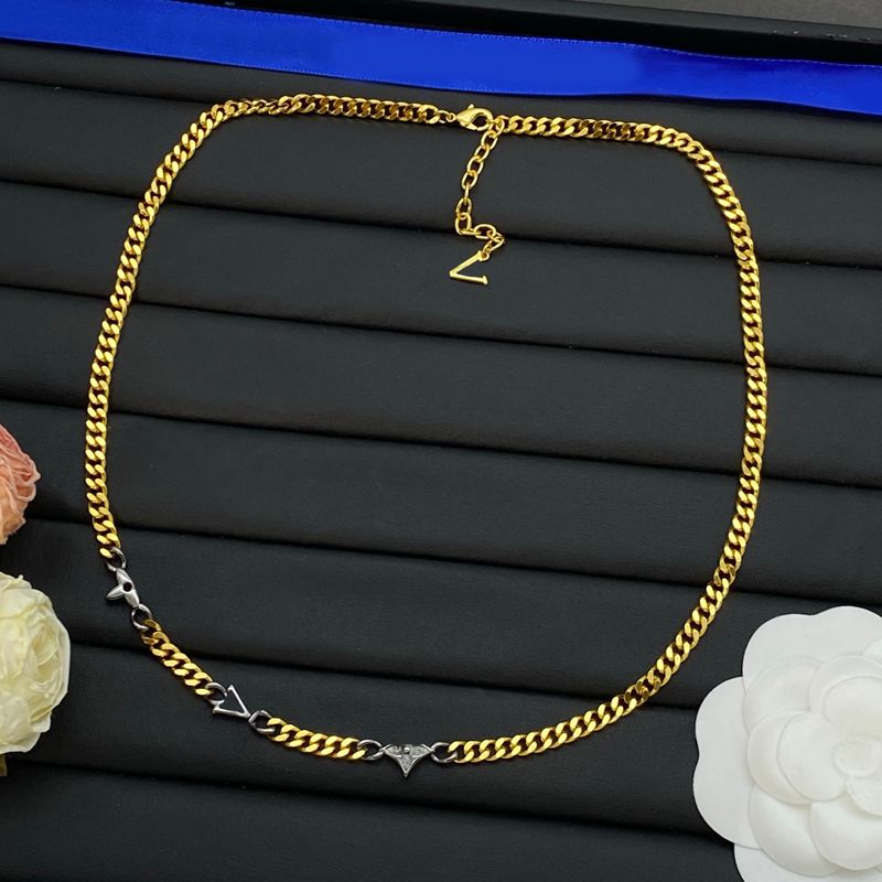 Necklace Designer Crystal Pendant Letter Women Chains Gold Plated Necklaces Choker Wedding Gifts Jewelry with box