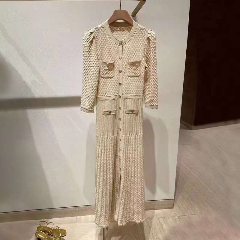 French Niche 2026 Early Spring New Solid Color Sleeve Round Neck Single-Breasted Knitted Long Dress for Women S