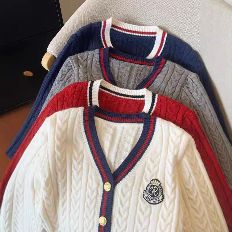 Designer Women's Sweater Retro College Style V-neck Color Blocked Knitted Cardigan 2026 Autumn Winter New Fashion Knitted Sweater Jacket - view 4