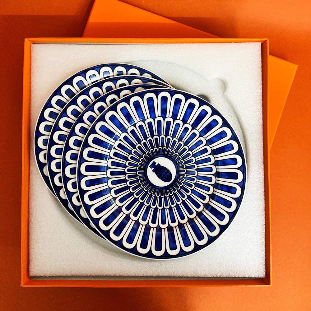 Stylish 8-Inch Scandinavian Dinner Plates - Perfect for Family Gatherings & Celebrations, High-Quality & Unique Design