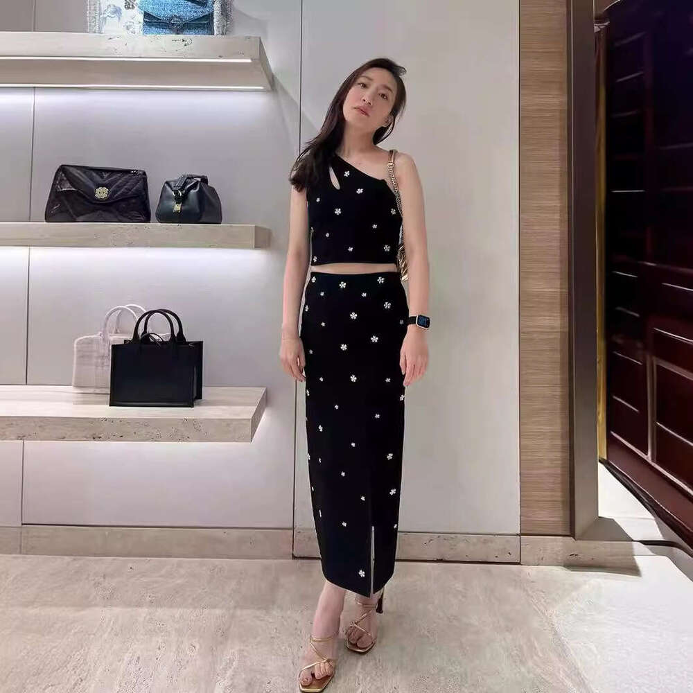 2026 Spring Summer Floral Pendant Black S Home Off-Shoulder Knitted Camisole Mid-Length Skirt Set for Women