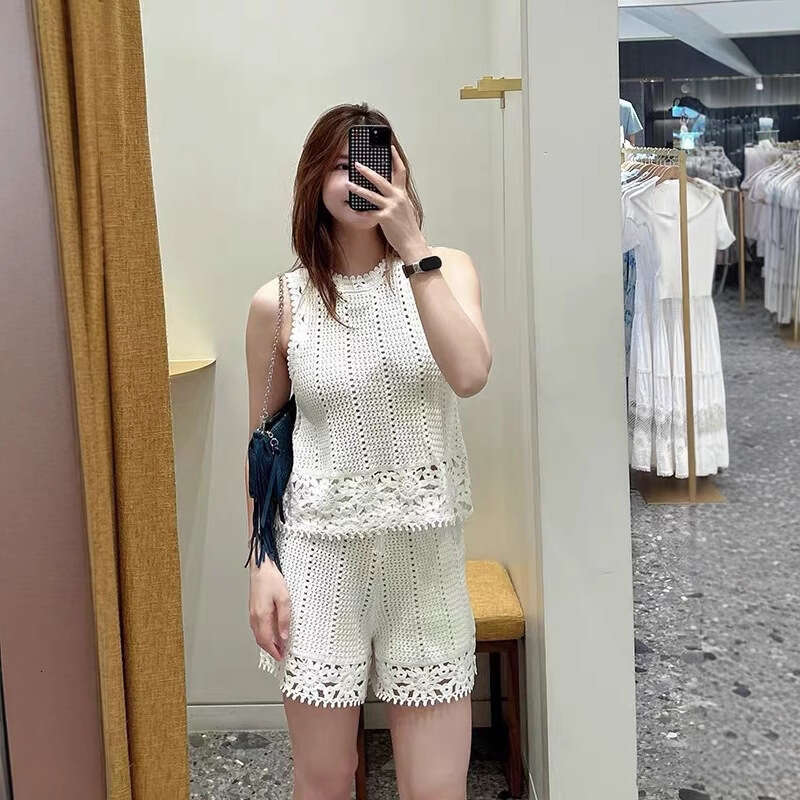 French Elegant 2026 Spring Summer New Crochet Sunflower Hollow Sleeveless Knitted Top + Shorts Set for Women