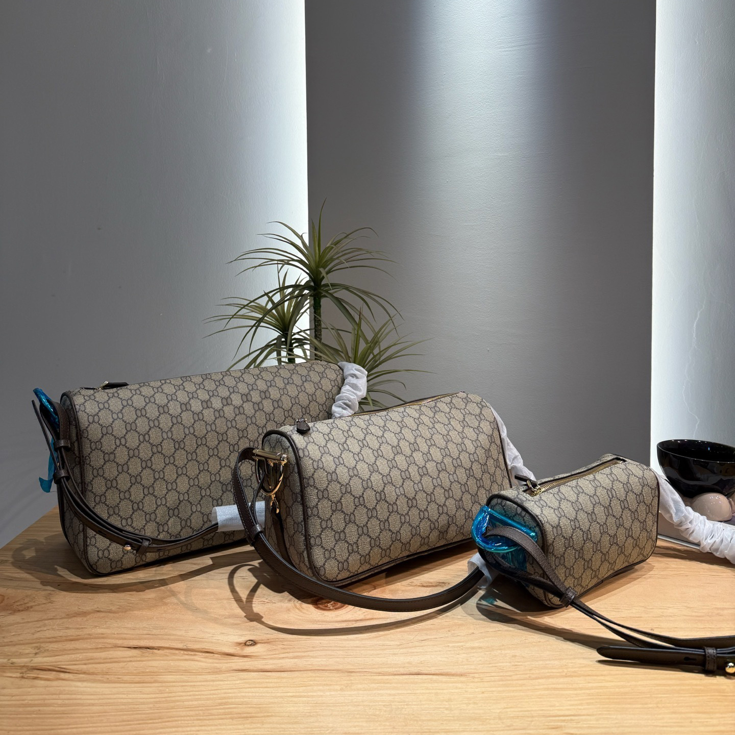 designer bag Luxury bag express 3 size dumpling bags essential for commuting High quality leather bags Luxurious new bag styles and new fashion Showrooming 10A.