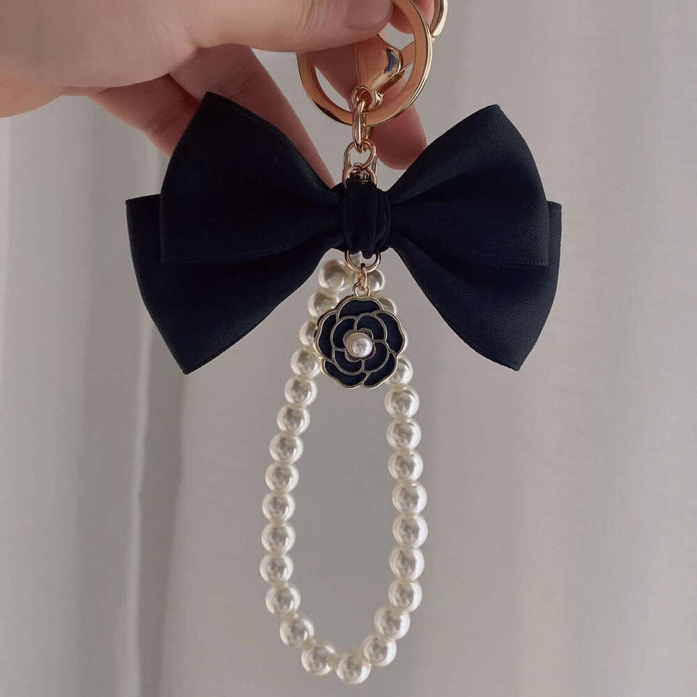 Keychain Black Bow Pearl Chain Camellia Keyring Handmade Bag Pendant Car Decoration Accessory