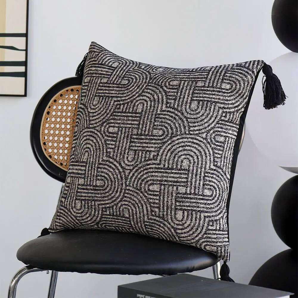 Geometric Tassel Cushion Cover Living Room Sofa Decorative Pillowcase Jacquard Soft Home Decor Retro Boho Style Funda Cojin