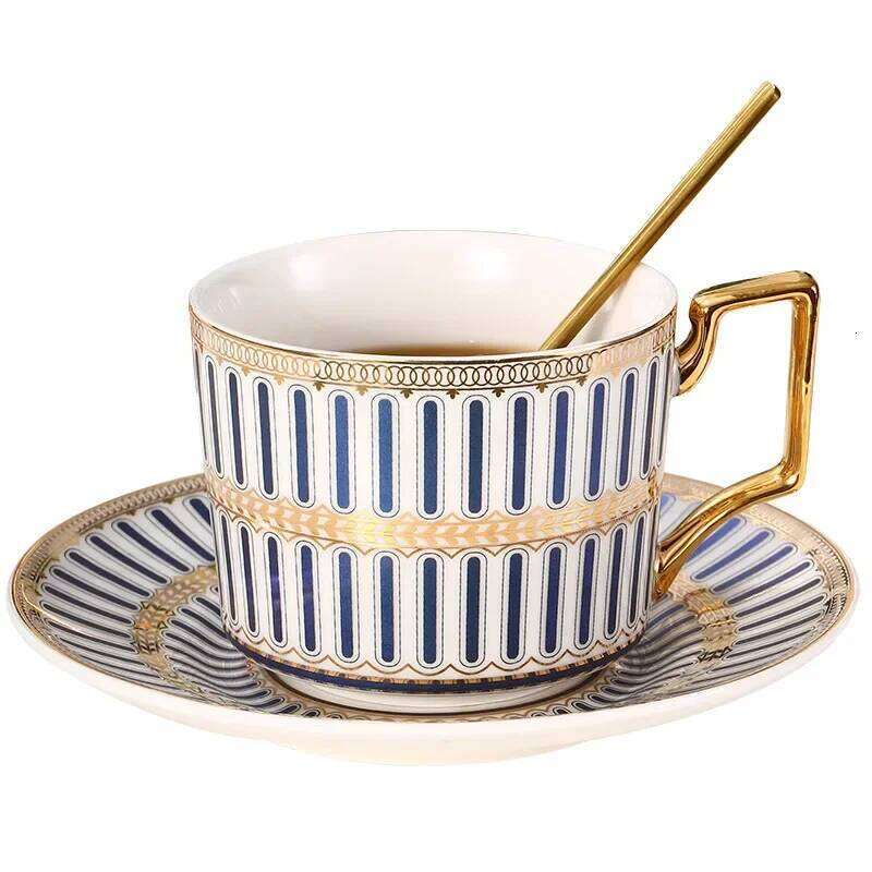 European Style Bone China Tea Set Luxury Porcelain Gold Trim Coffee Cups Mugs Drinking Utensils for Home Cafe Office Afternoon Tea Elegant Tableware G