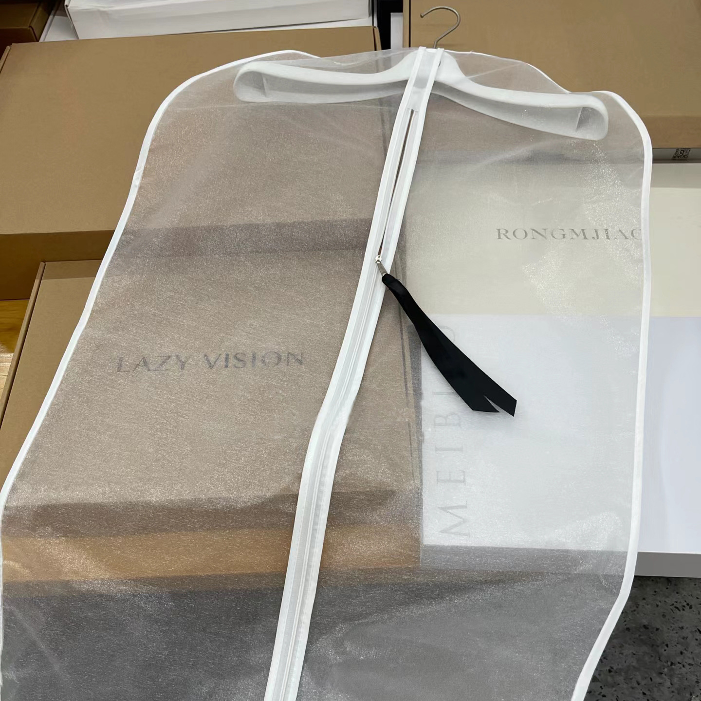 Luxury Premium Organza Breathable Garment Dust Covers Pearl White Water-Glossy Fabric Storage Bags Specialized For Mink/Fur Coats Lightweight 60*90/11