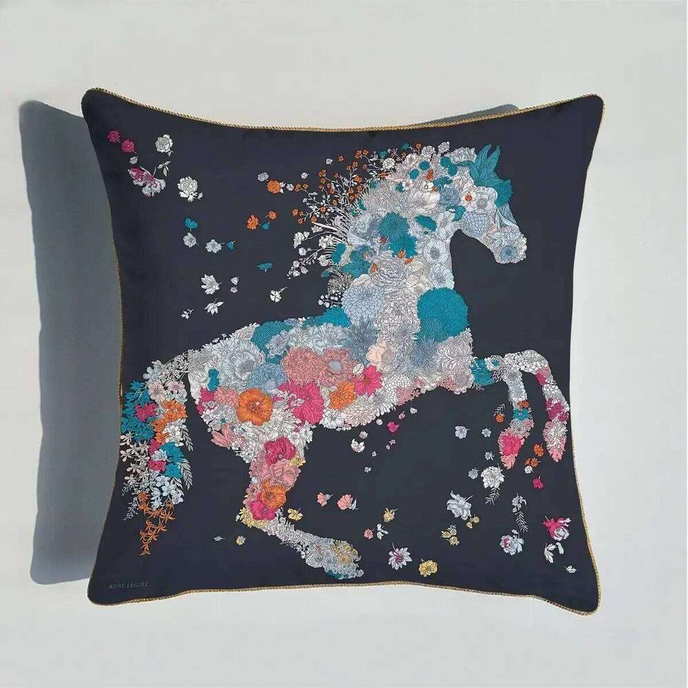 Decorative Throw Pillow Cover Palace Rose Horse Pattern Polyester Cushion Case for Sofa Bed Armchair Luxury Home Decor Bedding Accent Living Room