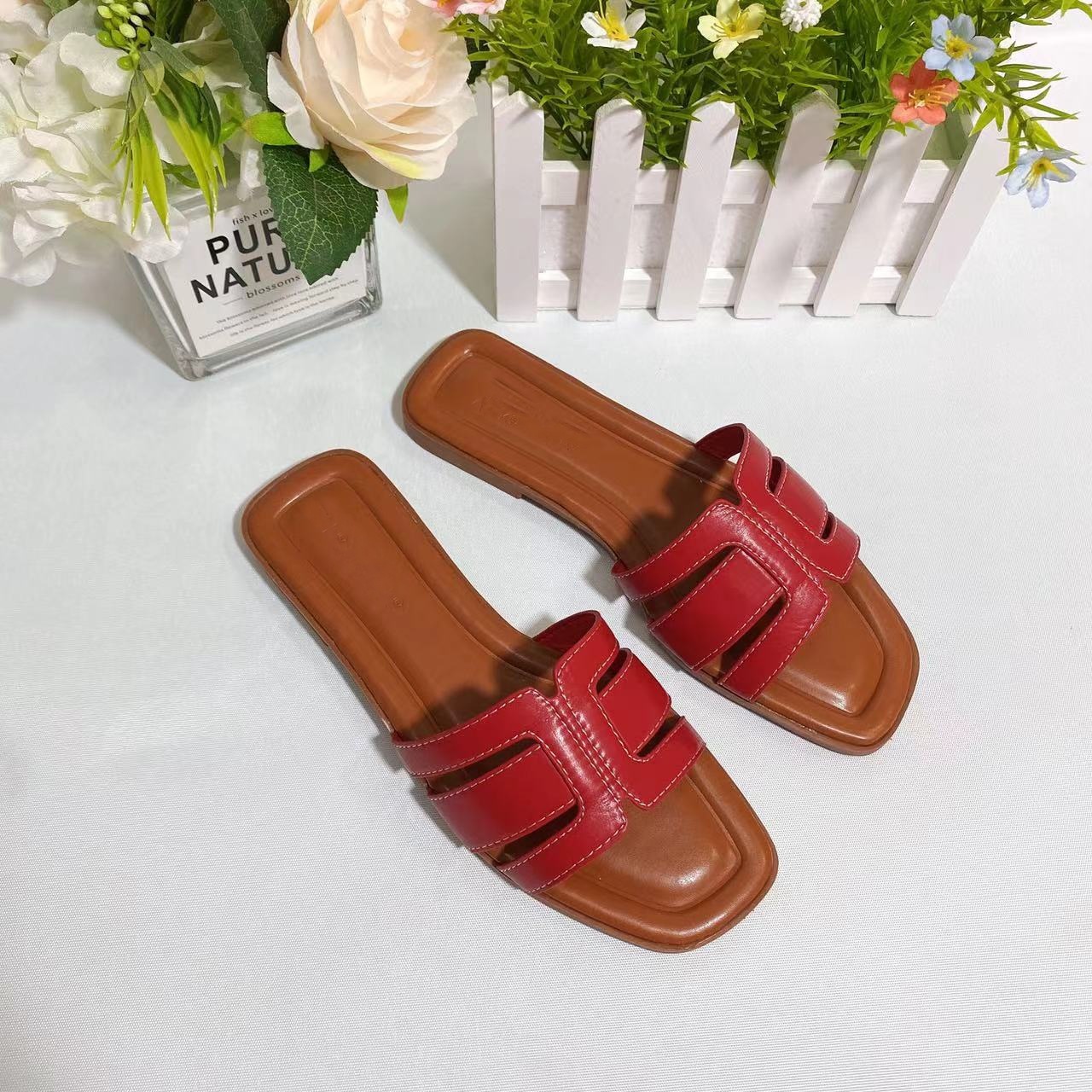 Luxury Beach Slippers 2026 Women's H-shaped Strap Flat Slide Sandals Multi-color Square Toe Casual Summer Slippers Free Shipping