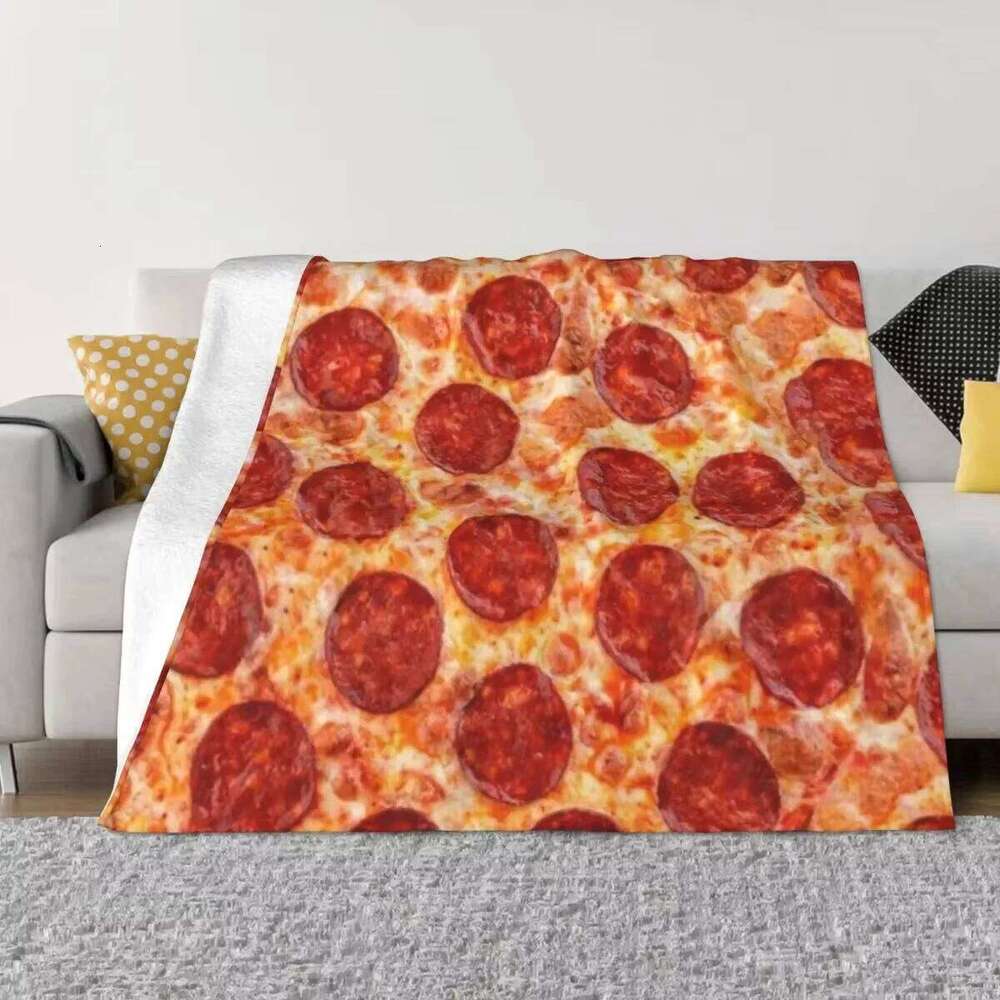 Portable Pizza Shape Flannel Throw Blanket - Soft Warm Plush for Sofa Bedroom, Winter Lavash Wool Plaid Bedspread W260120