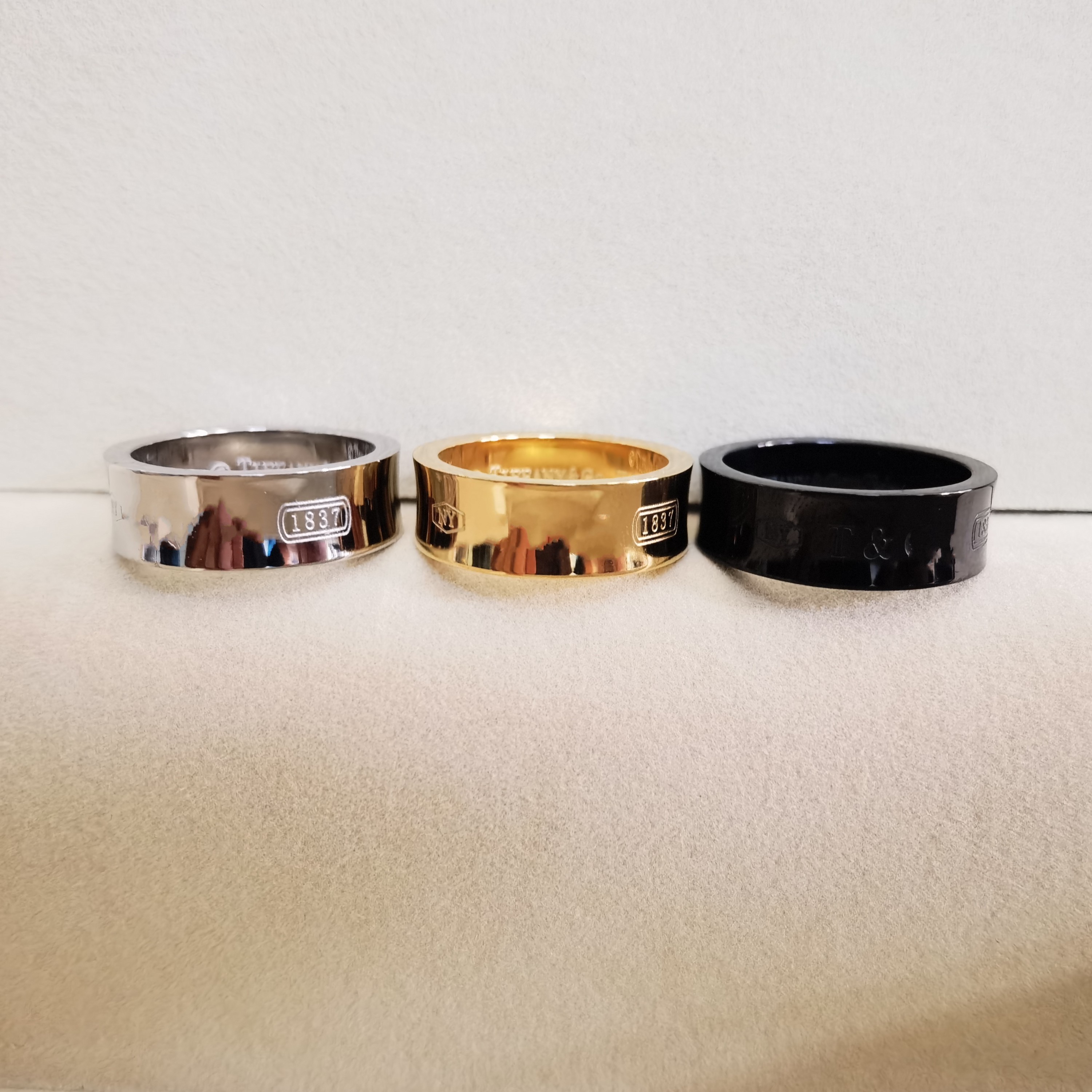 Luxury Curved surface 925 silver designer logo engrave 4mm 7mm thin wide T Ring 18K Gold Rose black 316L Stainless Steel Rings Women men Jewelry 5 6 7 8 9 10 11 USA size
