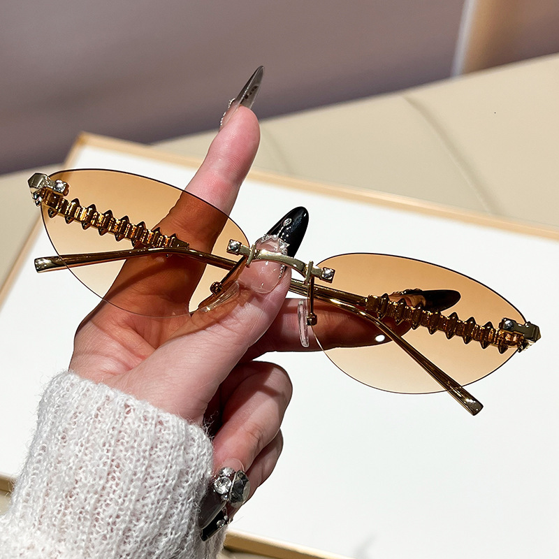 Luxury Brand Designer Sunglasses New European And American INS Style Fashion Sunglasses Cat Eye Sunglasses Unisex Metal Rivet Rimless Sunglasses
