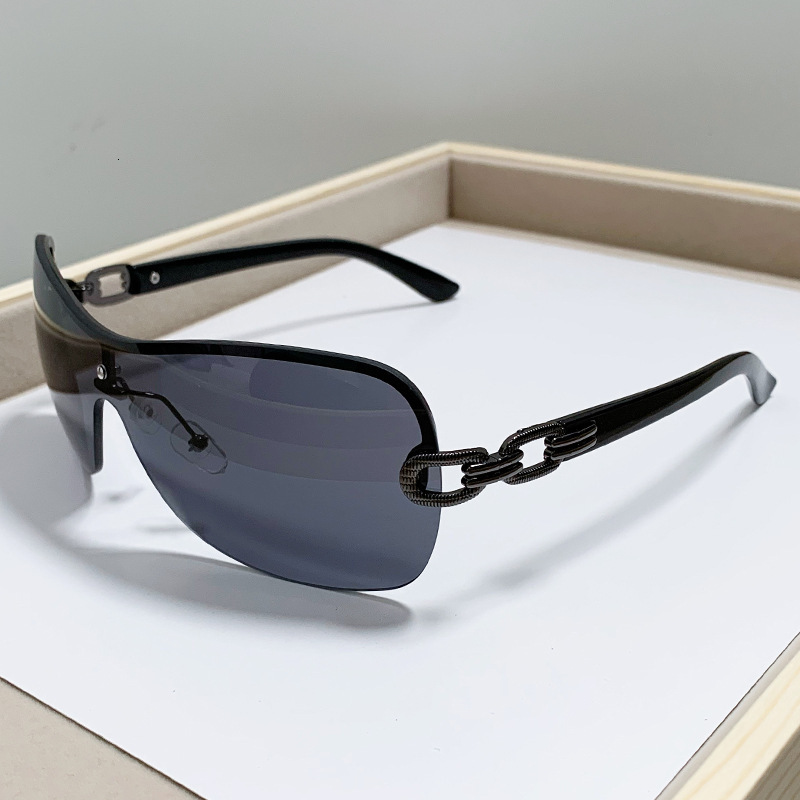 Luxury Brand Designer Sunglasses European And American Hot-Selling Frameless Y2k One-Piece Sunglasses Millennium Hot Girl Fashion Sunglasses High-End 