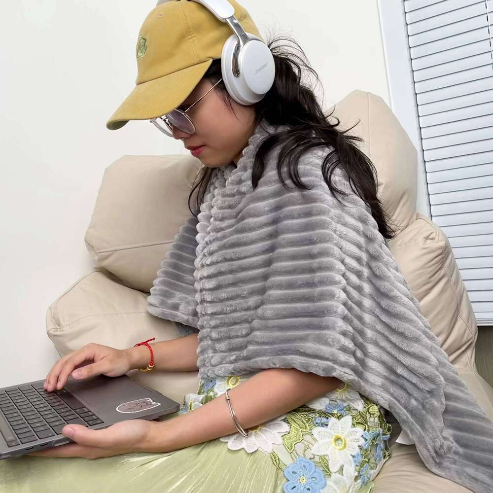 Flannel Poncho 70x100cm Grey Ribbed Striped Soft Warm Throw Blanket for Sofa Couch Office Home Travel Cozy Shawl Wrap W260120