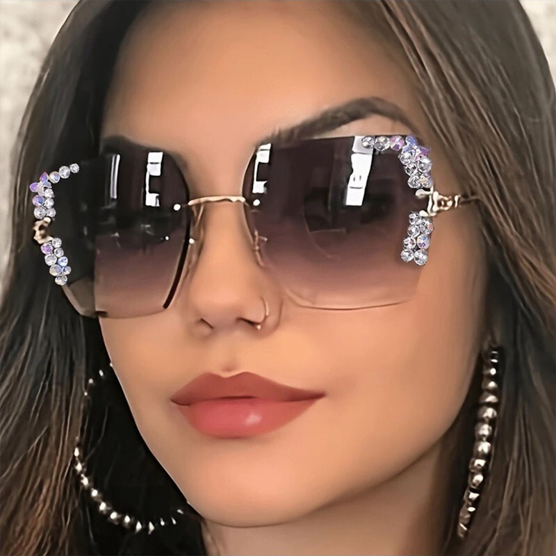 Luxury Brand Designer Sunglasses Large Frame Cut Edge Square Sunglasses For Women, Glitter Starry Sky Diamond-Encrusted High-End Casual Ladies UV Prot