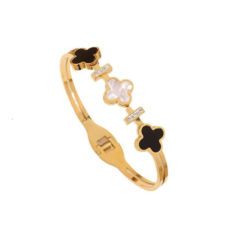 High end ladies' mother of pearl clover bracelet in black and white titanium steel, suitable for women, set with miniature diamonds, non fading p