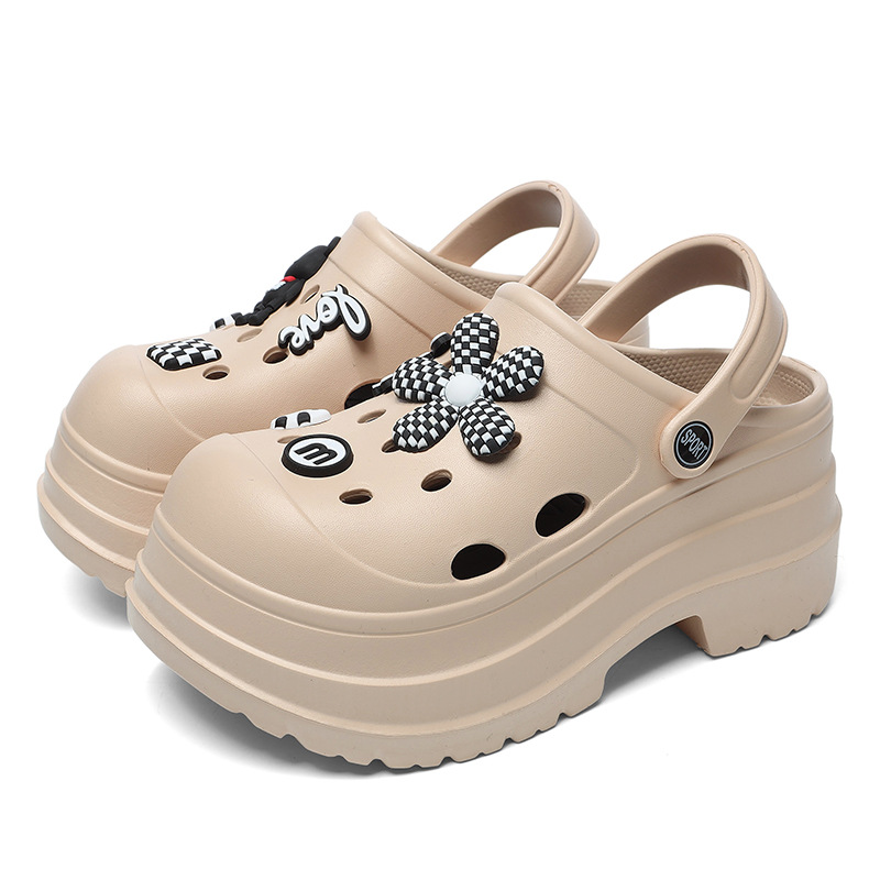 new Free delivery Slippers Fashionable comfortable simple slippers for men and women with soft soles