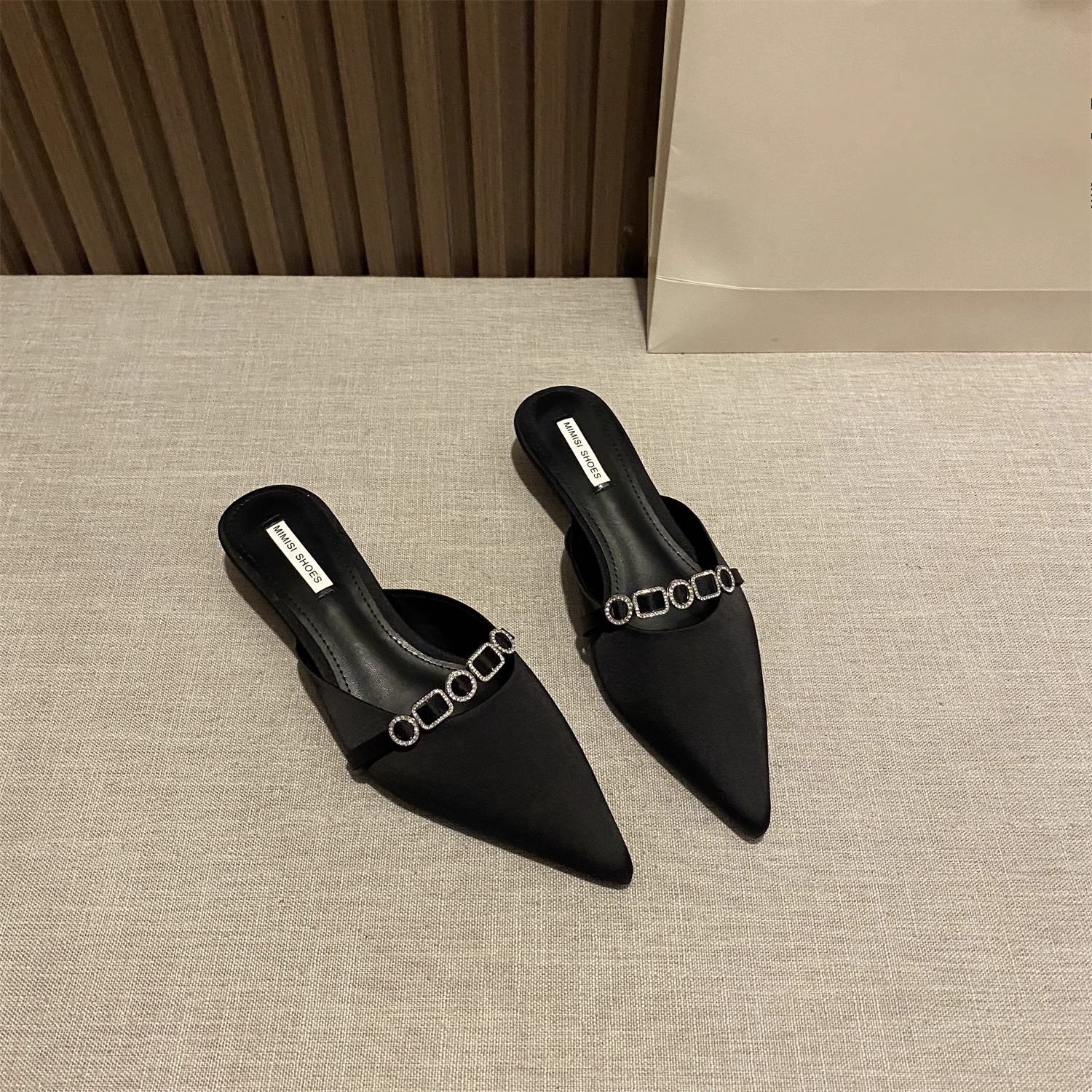 Luxury Slipper 2026 Pointed Toe Mules with Crystal, Low Heel Slip-On Slides for Women, Wide Width Closed-Toe Summer Shoes