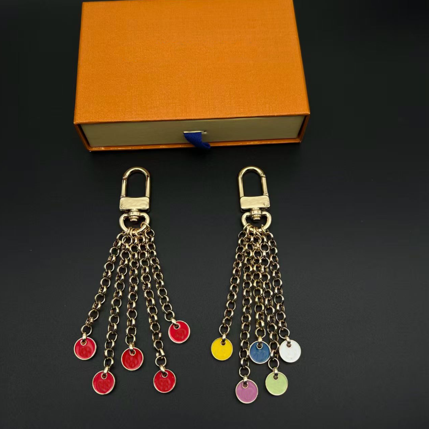 High quality V Keychains Luxury designer Metal Bag Charm Chain men's and women's fashion bag pendant keychain gift