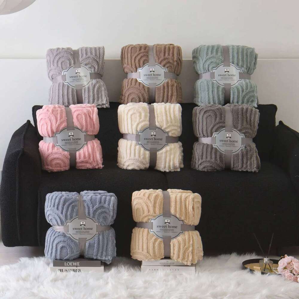 1pc Soft Flannel Blanket Skin-friendly Bedsheet Plain Color Sofa Towel Festive Gifts Travel Shawl Nap Blankets W260120