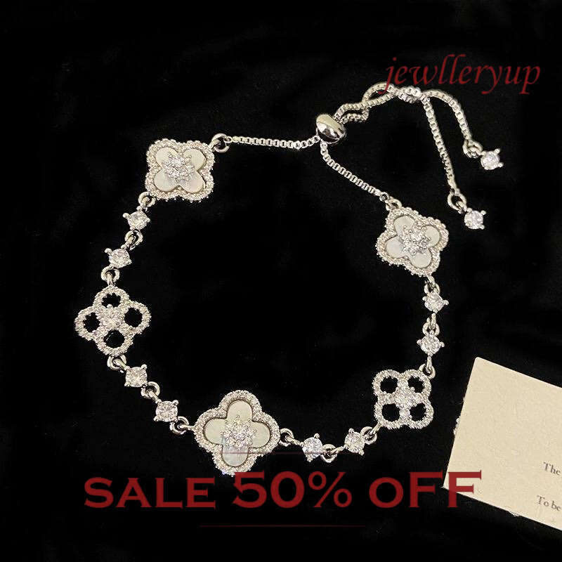 High Quality Floral Enamel Women's Bracelet, Handmade Inlaid Lucky Clover Design with Shiny Imitation Natural Powder, Gentle Style Ideal for Dati