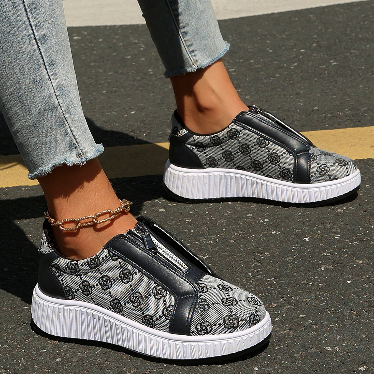 Free shipping 2026 Spring Summer Fashion New Print Design Women Casual Shoes Zipper Style Large Size 36 43 Khaki Black Dark Blue Hot Sale