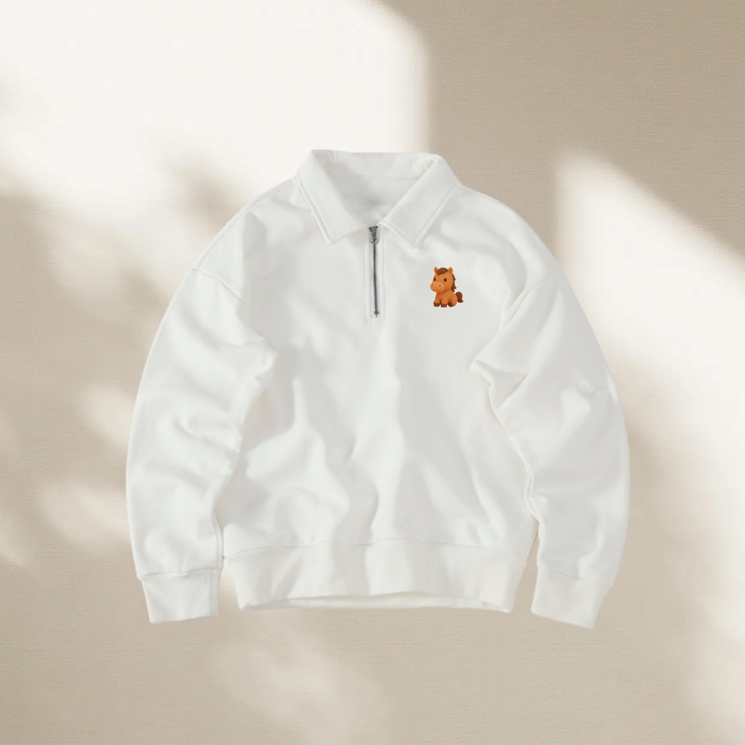 Soft & Smooth Unisex Sweatshirt Featuring Seamless Stitching