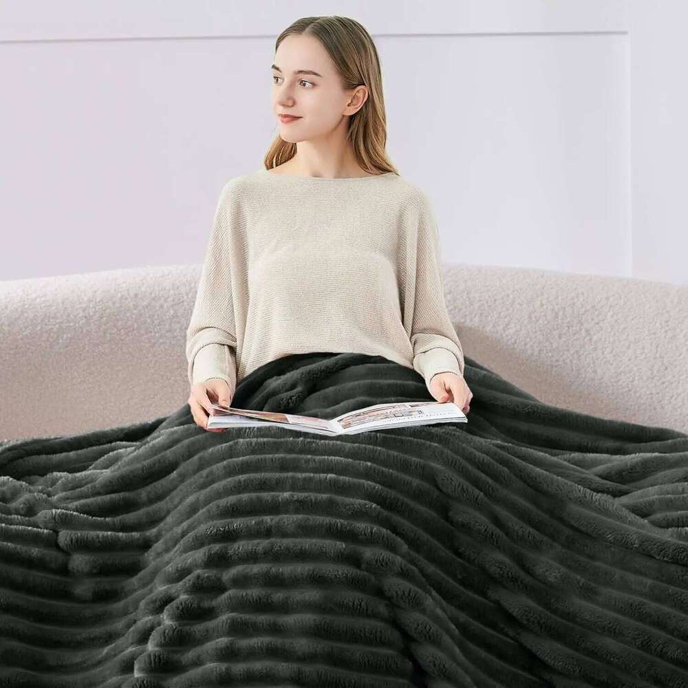Fleece Throw Couch Soft Warm Fluffy Charcoal Grey Blanket Decorative and Giftable Striped Blankets for Women Men W260120