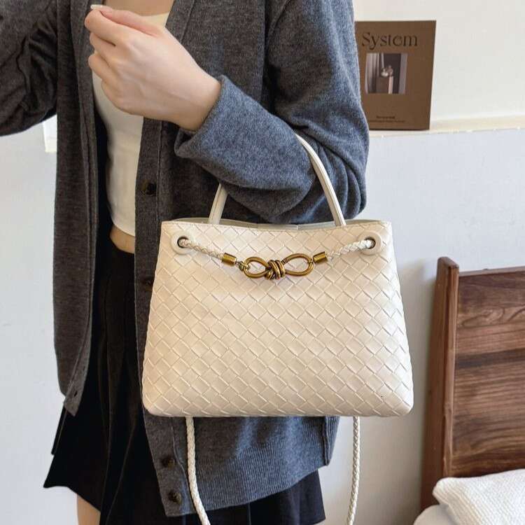 Cross-Border High-End Large Capacity Shoulder Noble Niche Tote Fashion Light Luxury Bag Women's Handbag