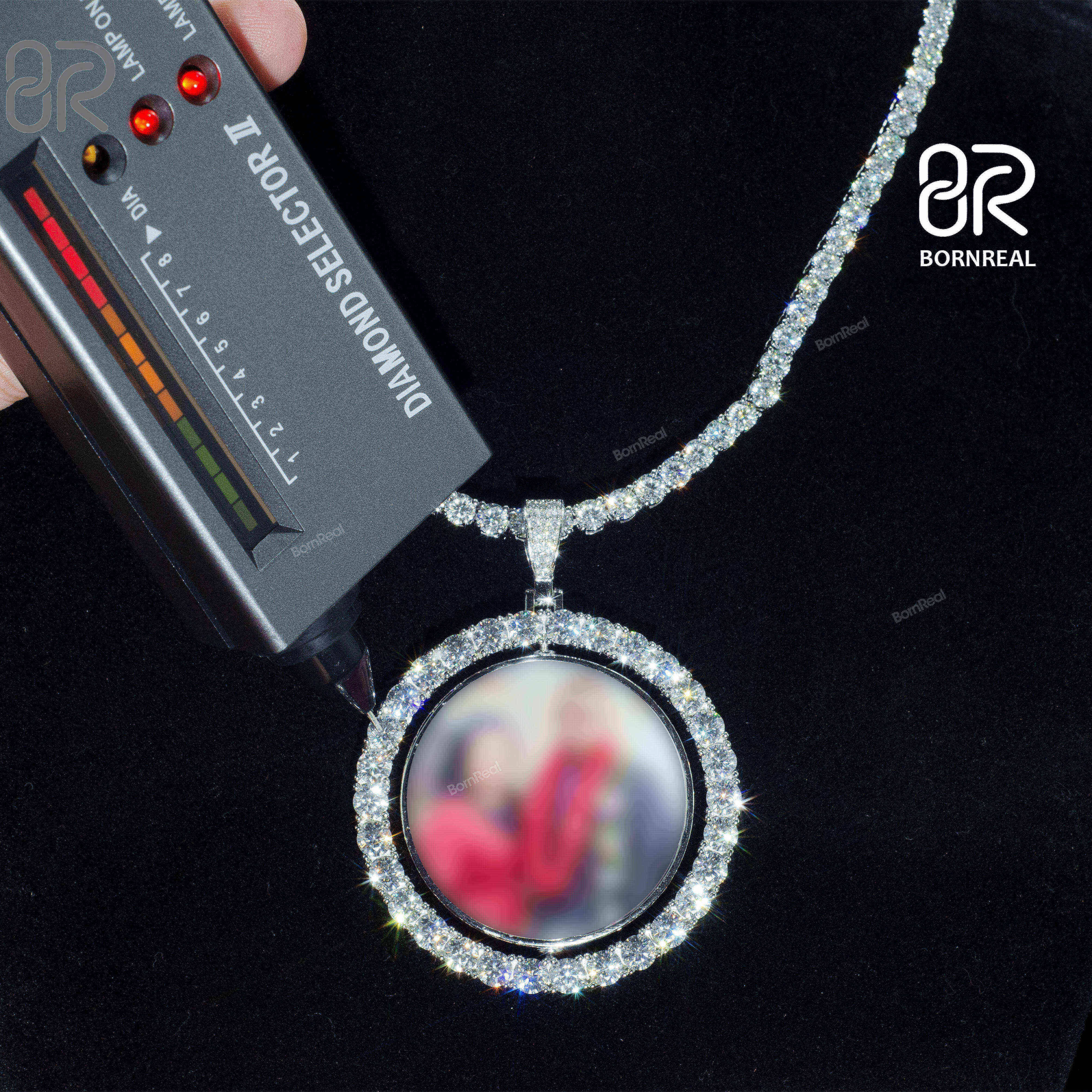 Wholesale 14K 18K VVS Moissanite Circle Pendants Iced Out Round 925 Silver Diamond Men Memory Photos Picture Pendant Charm