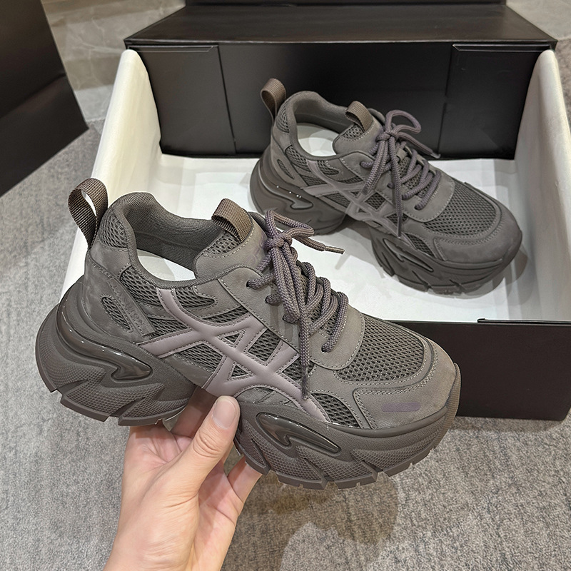 In stock dad shoes for women, new style for autumn and winter 2025, height increasing thick-soled casual and versatile trendy sneakers, muffin shoes f