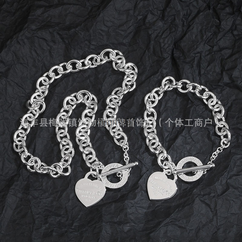 iffamy and co necklaces pendant new designer love heartshaped gold silver s925 earrings wedding engagement gifts fashion jewelry necklac tiffanies tiffanyx DWOK