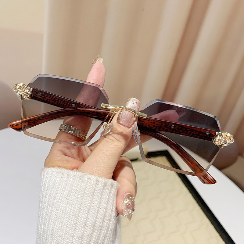 Luxury Brand Designer Sunglasses Frameless Polygonal Leopard Wood Grain Temple Sunglasses European And American Retro Sunglasses Ins Internet Celebrit