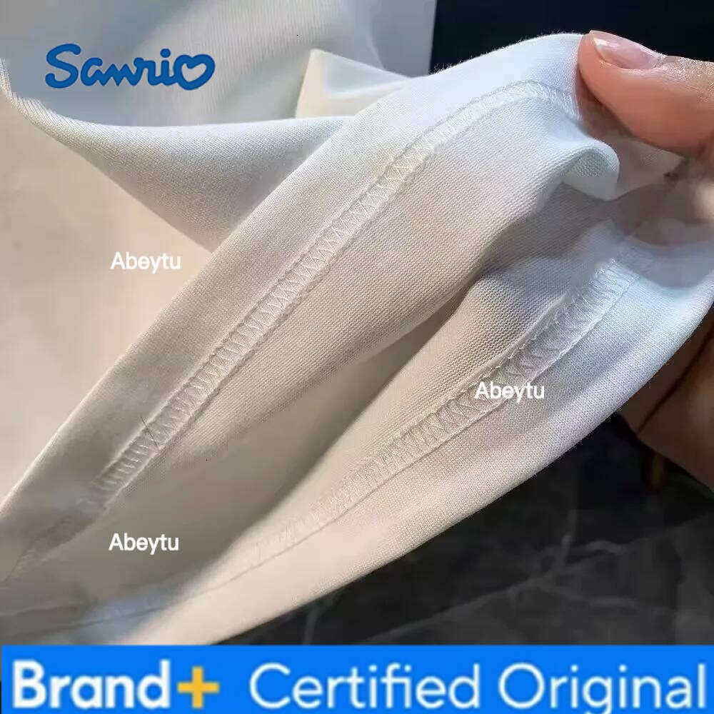 Sanrio MINISO Hello Kitty T-shirts Summer New Short Sleeve Cotton T-shirt Men's Women Fashion Design Animation Costume Couple High H260120