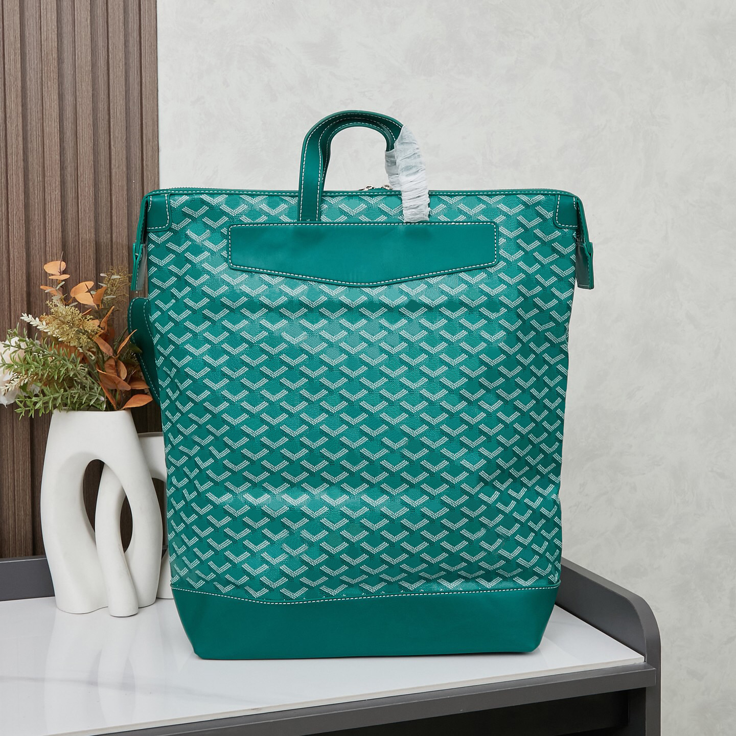 designer back pack new fashion cisalpinn The design of the hardy backpack is intended to accompany modern travelers.large size Lightweight Large capacity 10A.