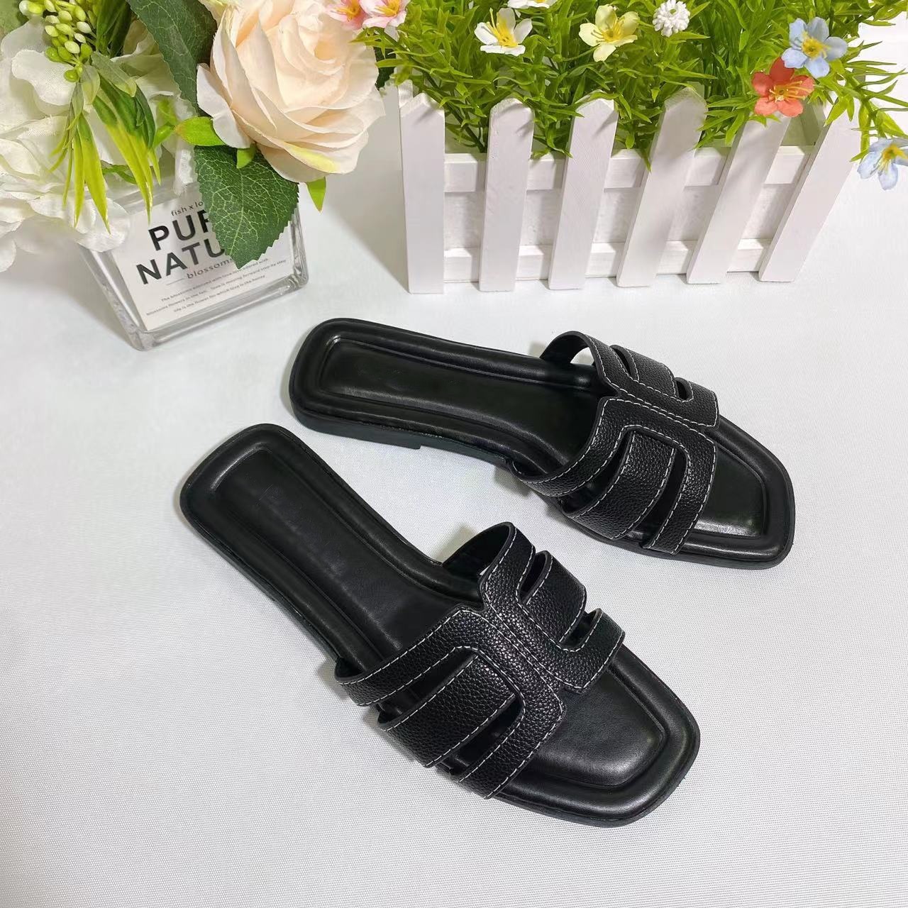 Luxury Beach Slippers 2026 Women's H-shaped Strap Flat Slide Sandals Multi-color Square Toe Casual Summer Slippers Free Shipping