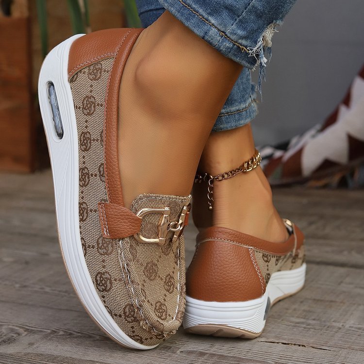 Free Shipping 2026s Fashion Soft Sole Comfortable Women's Slip-on Shoes New Print Design Large Sizes 36 43 Versatile Casual Sports Shoes Brown Ho