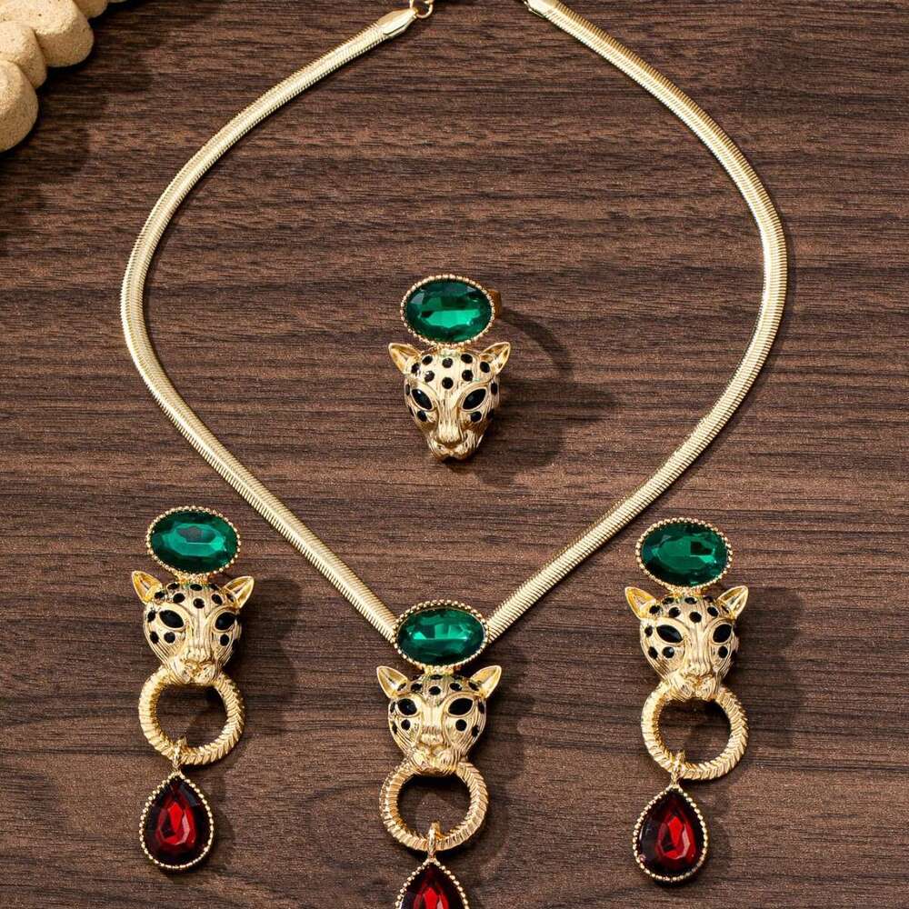 Necklace Earrings Rings for Women Gold Cheetah Green Crystal 3Pcs Jewelry Set Retro Versatile Daily Dating Gift Jewelry
