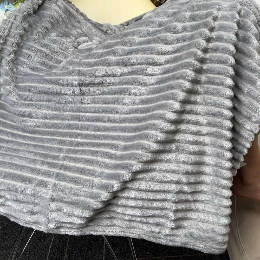 Flannel Poncho 70x100cm Grey Ribbed Striped Soft Warm Throw Blanket for Sofa Couch Office Home Travel Cozy Shawl Wrap W260120