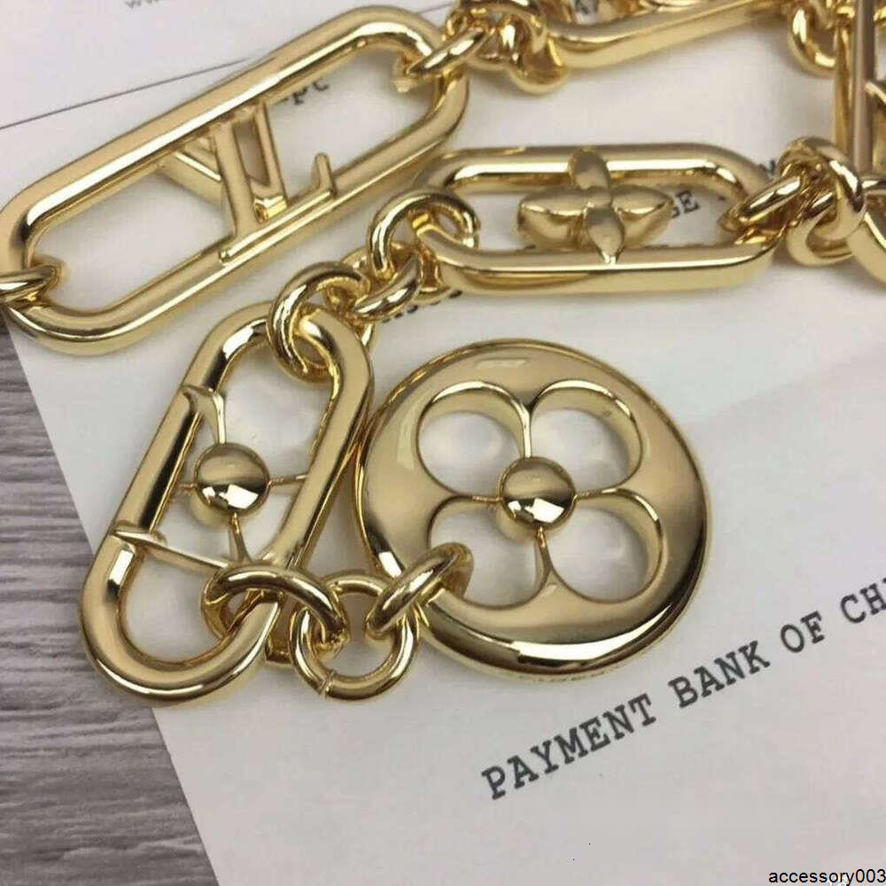 Belts Belts Womens Designers Chains belt Designer Link Belt for Women Letter V Buckle Waist Chain Vintage Gold Waistband a5 Chic Gold Chain Belt Featuring Brand