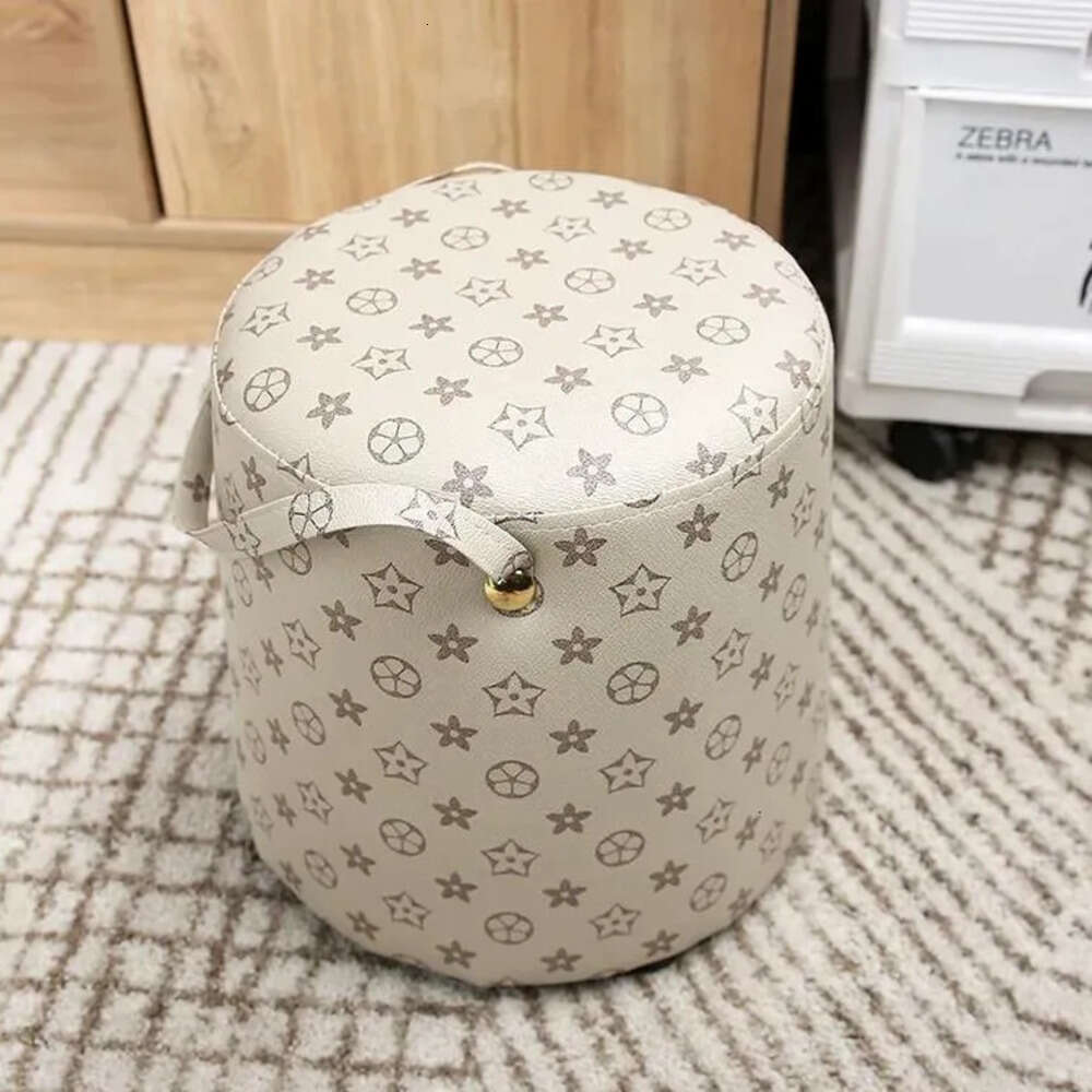 Internet Celebrity Style Houndstooth Small Light Handheld Home Living Room Solid Wood Modern Simple Adult Changing Stool