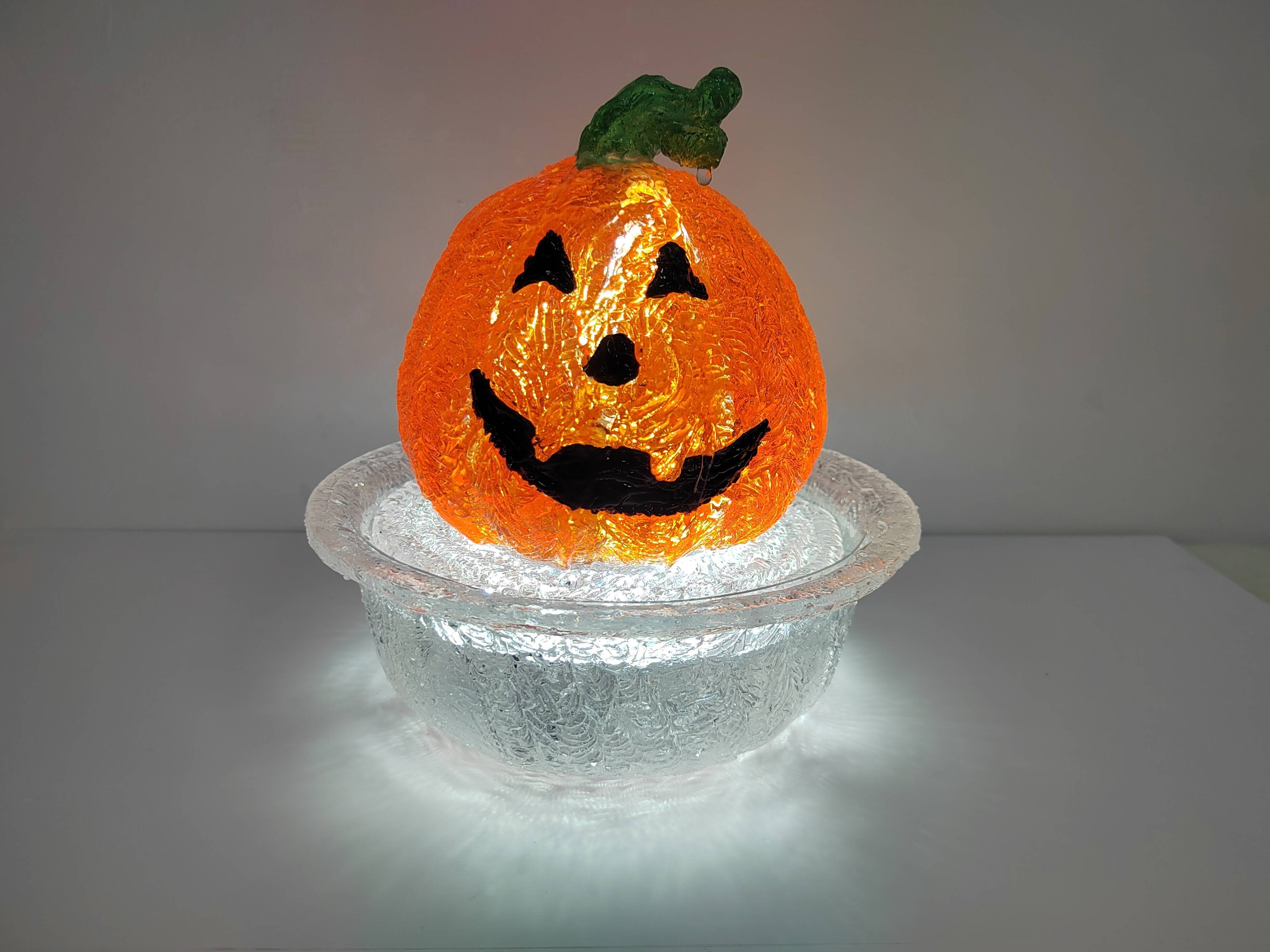 Halloween Atmosphere Pumpkin Lantern Transparent Resin Desktop Fountain with USB Cable