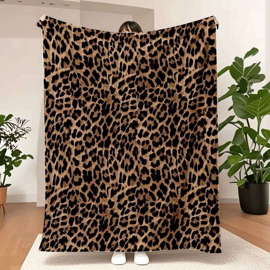 1pc Leopard Print Flannel Blanket - Soft Cozy, Ideal for Sofa, Bed, Office & Outdoor Use W260120