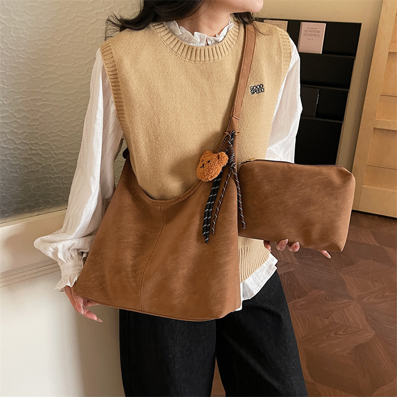 Retro large-capacity women's bag suede new style lazy style commuting single-shoulder underarm bag casual crossbody tote bag 241114